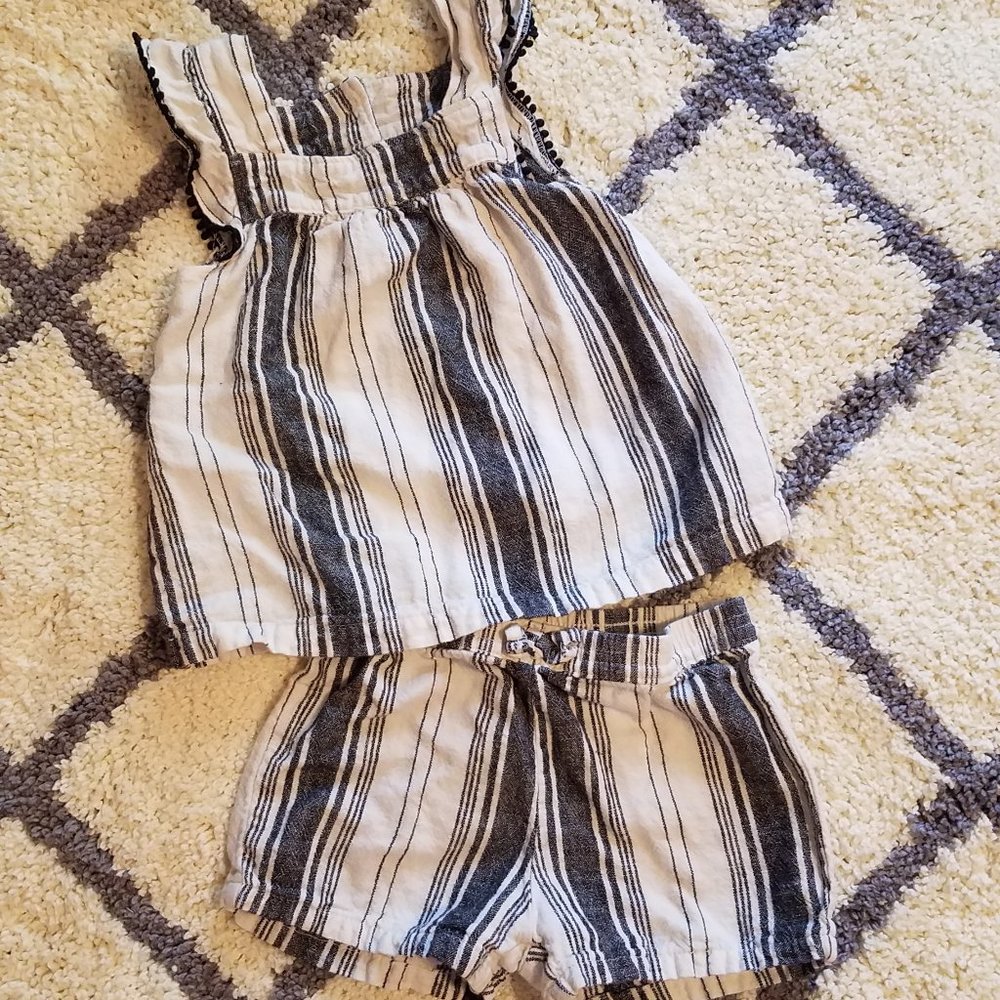 Black & white linen outfit